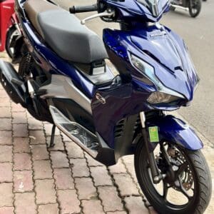Giá Xe Air Blade: So Sánh Các Phiên Bản 125cc và 150cc