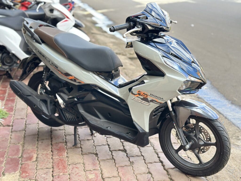 Giá Xe Máy Air Blade Cũ Mới