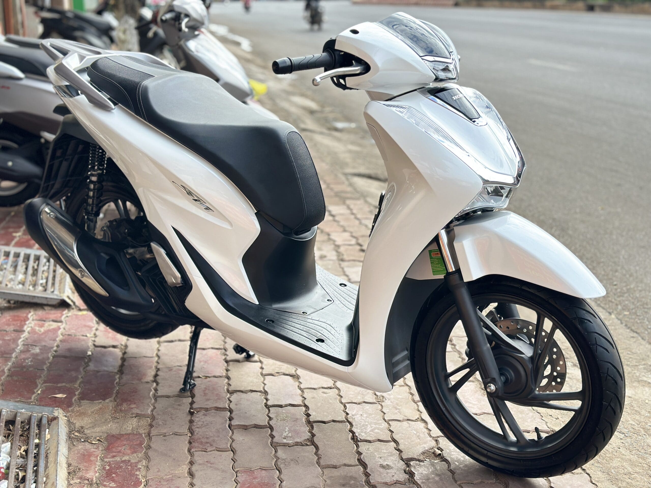 Sh 2023 Trắng Đen Mua Bán Sh Buôn Ma Thuột, Đắk Lắk