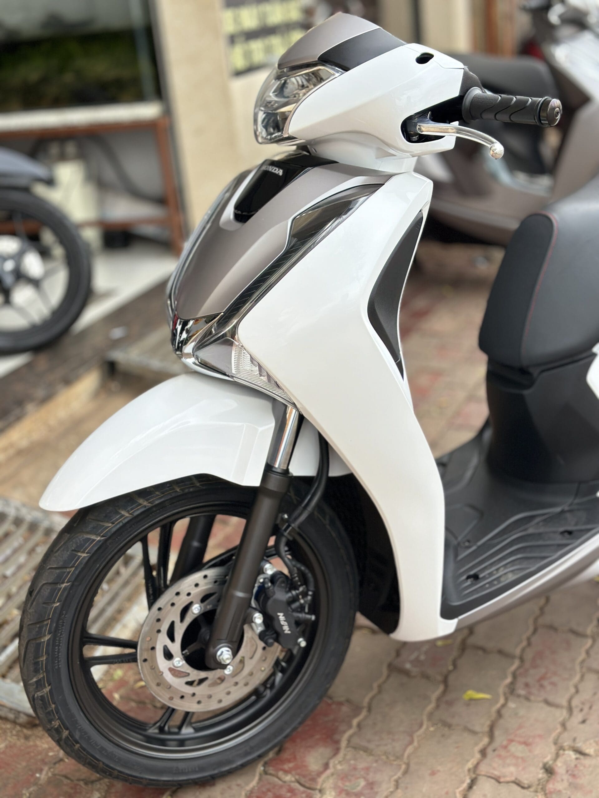 Sh 2019 Biển Đẹp Mua Ban Xe May sh 125 150 160 Cu Gia Re Buon Ma Thuot