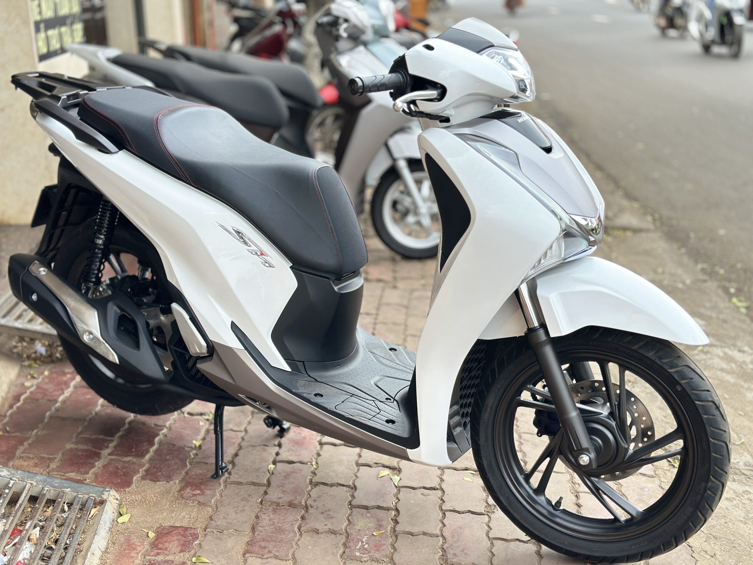 Sh 2019 Biển Đẹp Mua Ban Xe May sh 125 150 160 Cu Gia Re Buon Ma Thuot